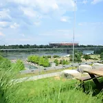 Powisle Deluxe With Parking Apartamento