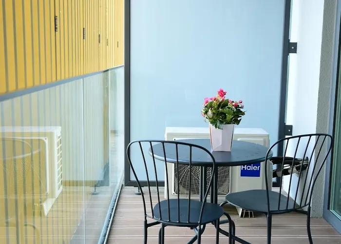 Powisle Deluxe With Parking Warsaw